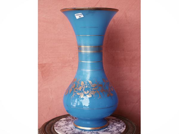 Coppia di vasi in opaline turchese