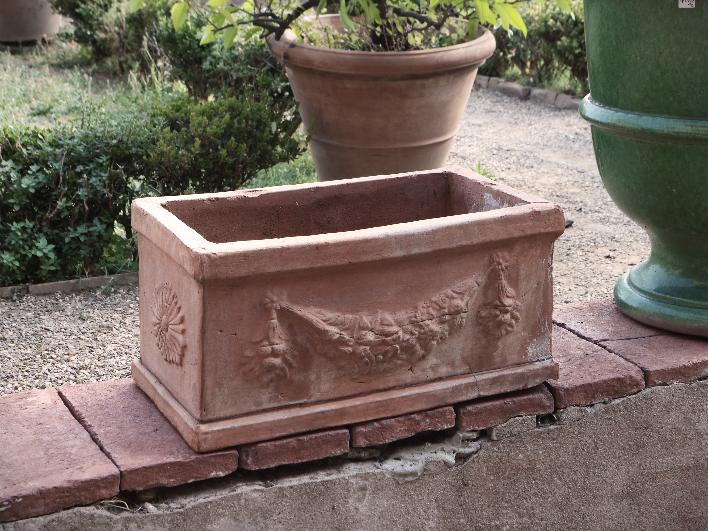 Serie di Sei Vasi a Cassetta in Terracotta