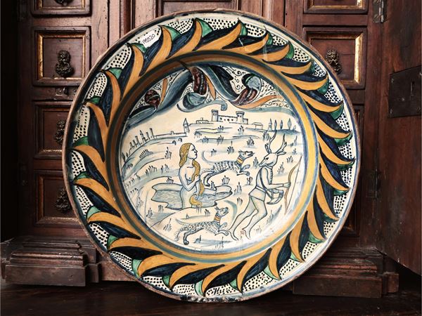 Piatto da parata in maiolica
