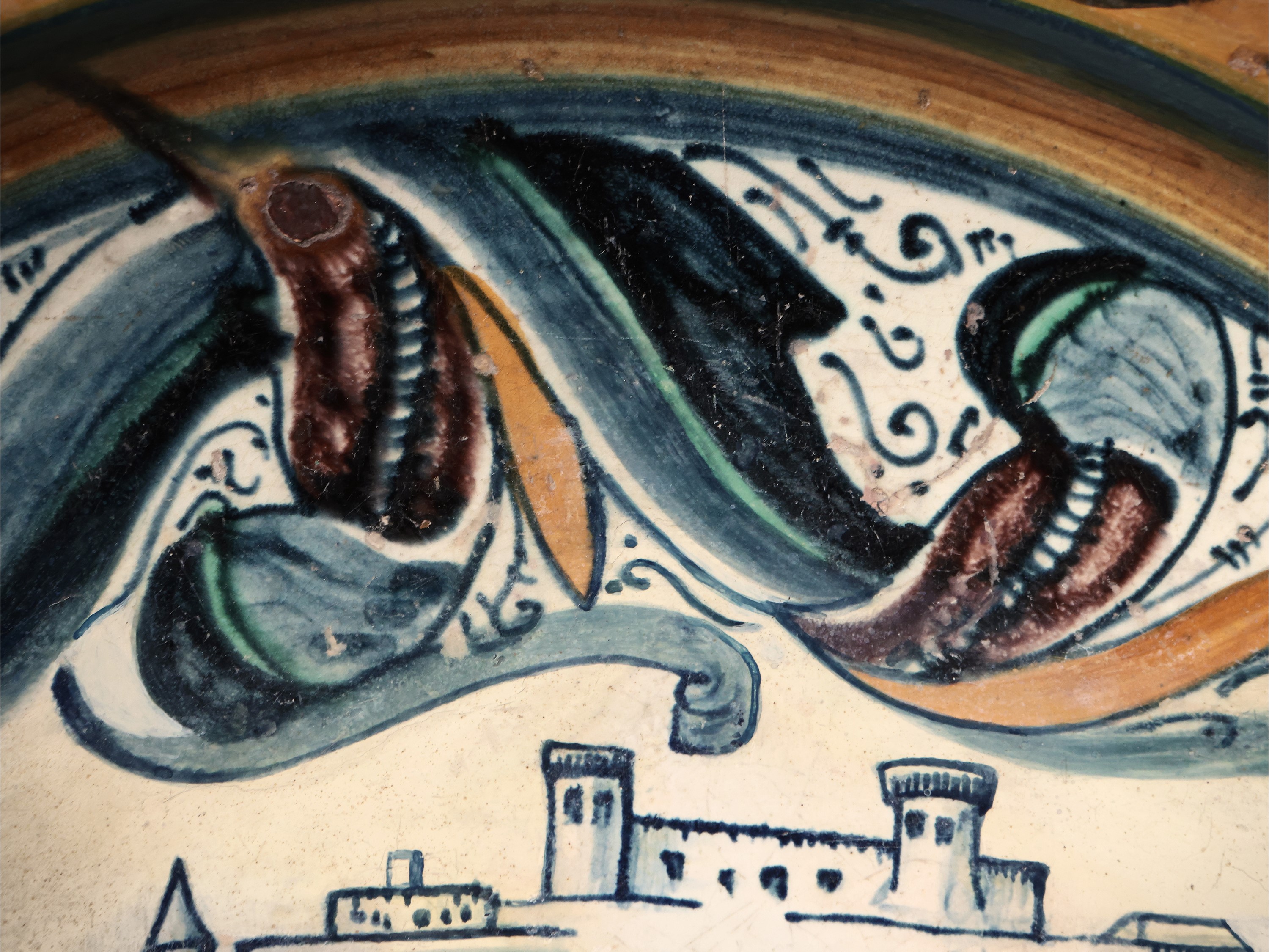 Piatto da Parata in Maiolica