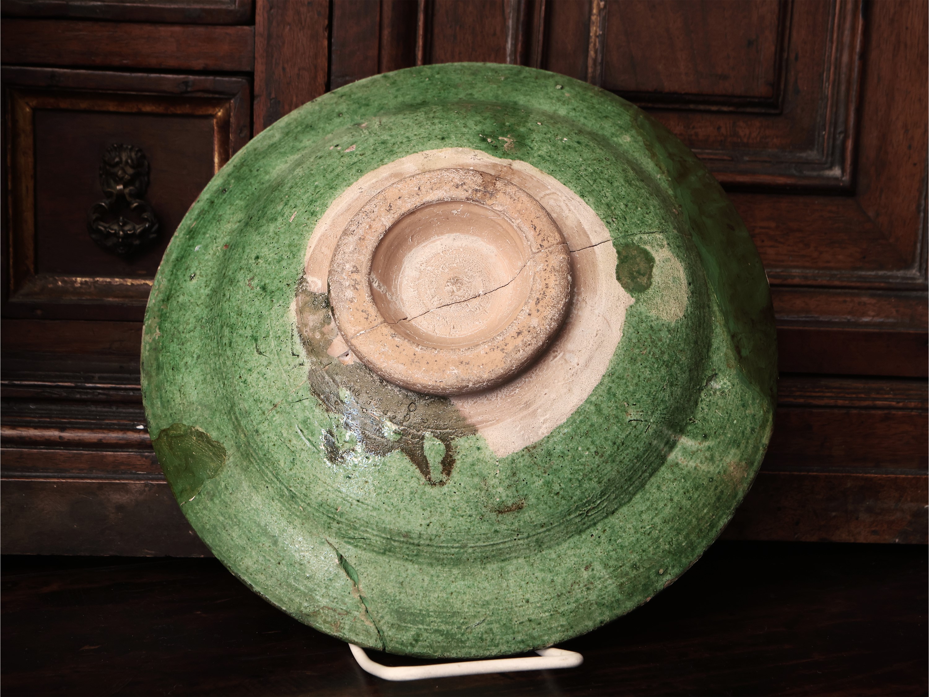 Piatto in Terracotta Ingobbiata e Invetriata