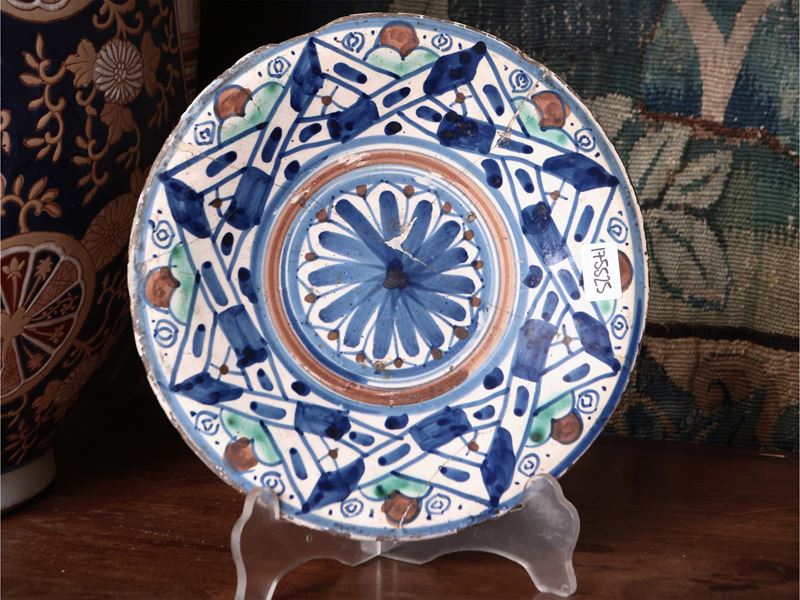 Piatto in Maiolica
