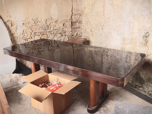 Tavolo da pranzo impiallacciato in noce