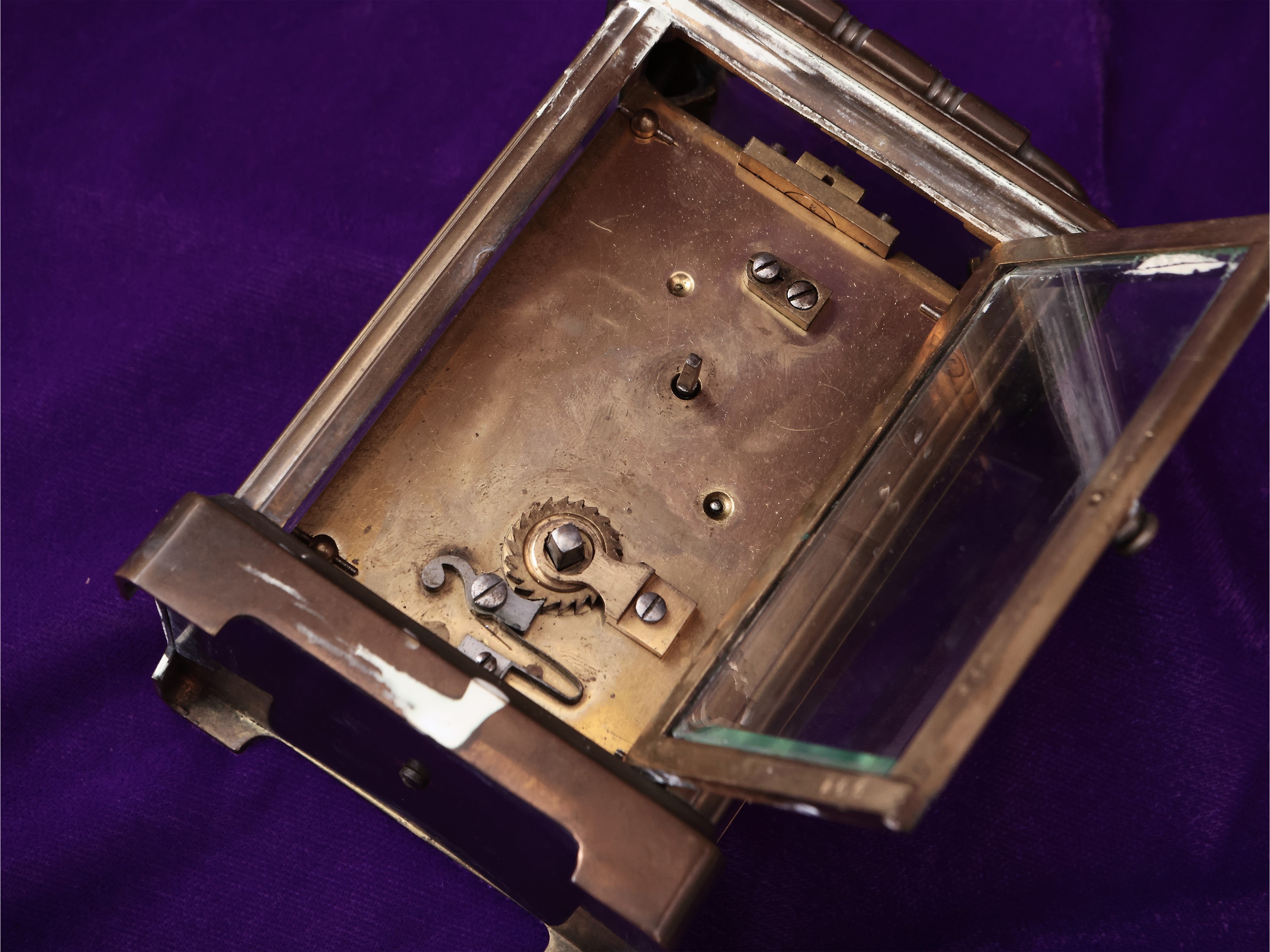 Ufficialina in ottone