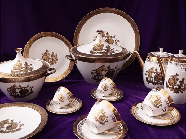 Porcelain dishes service