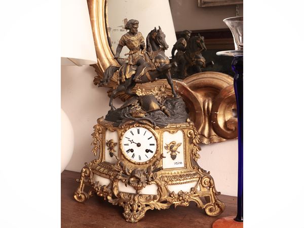 Orologio da tavolo in antimonio patinato e dorato