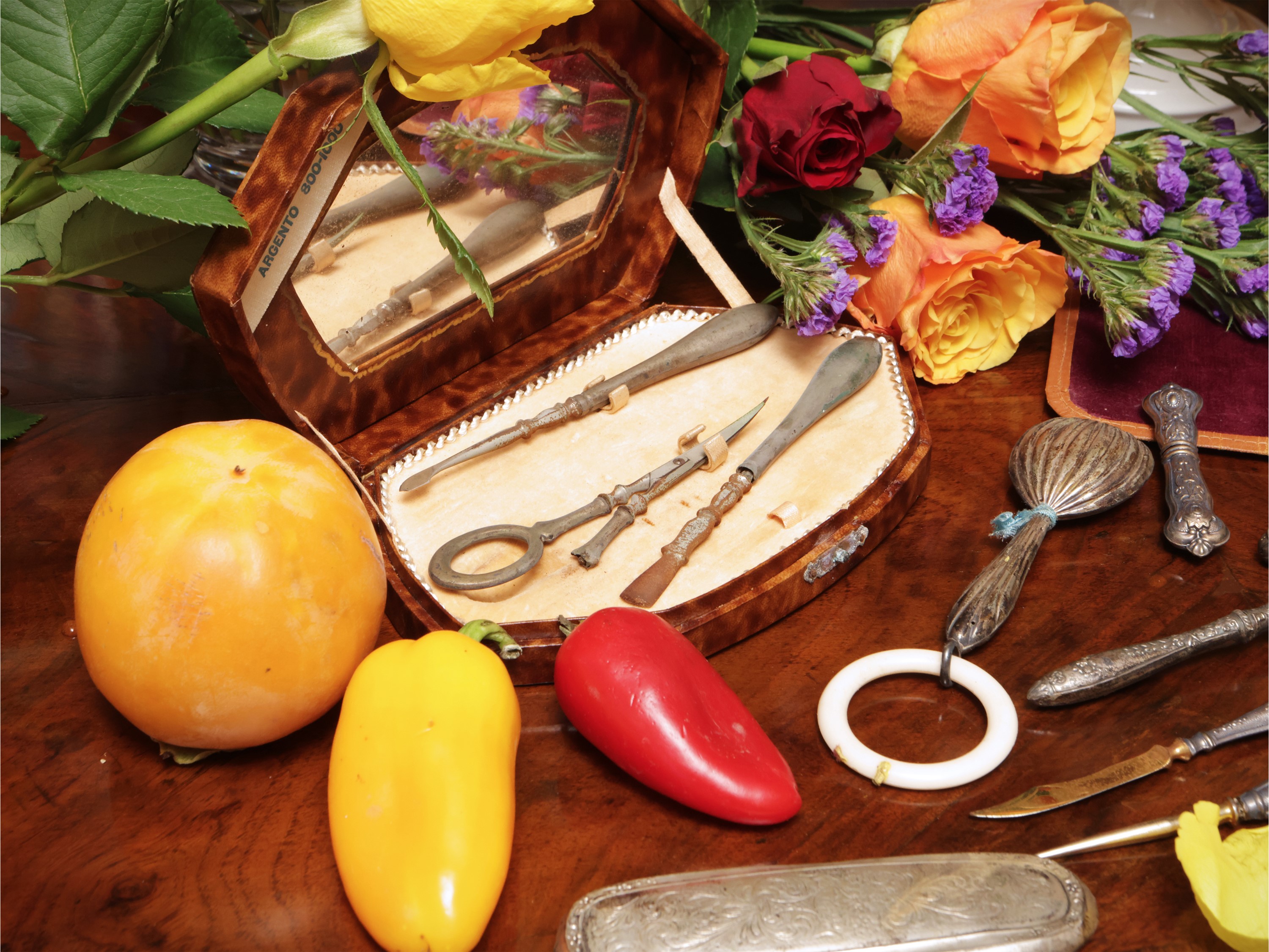 Miscellanea di accessori in argento