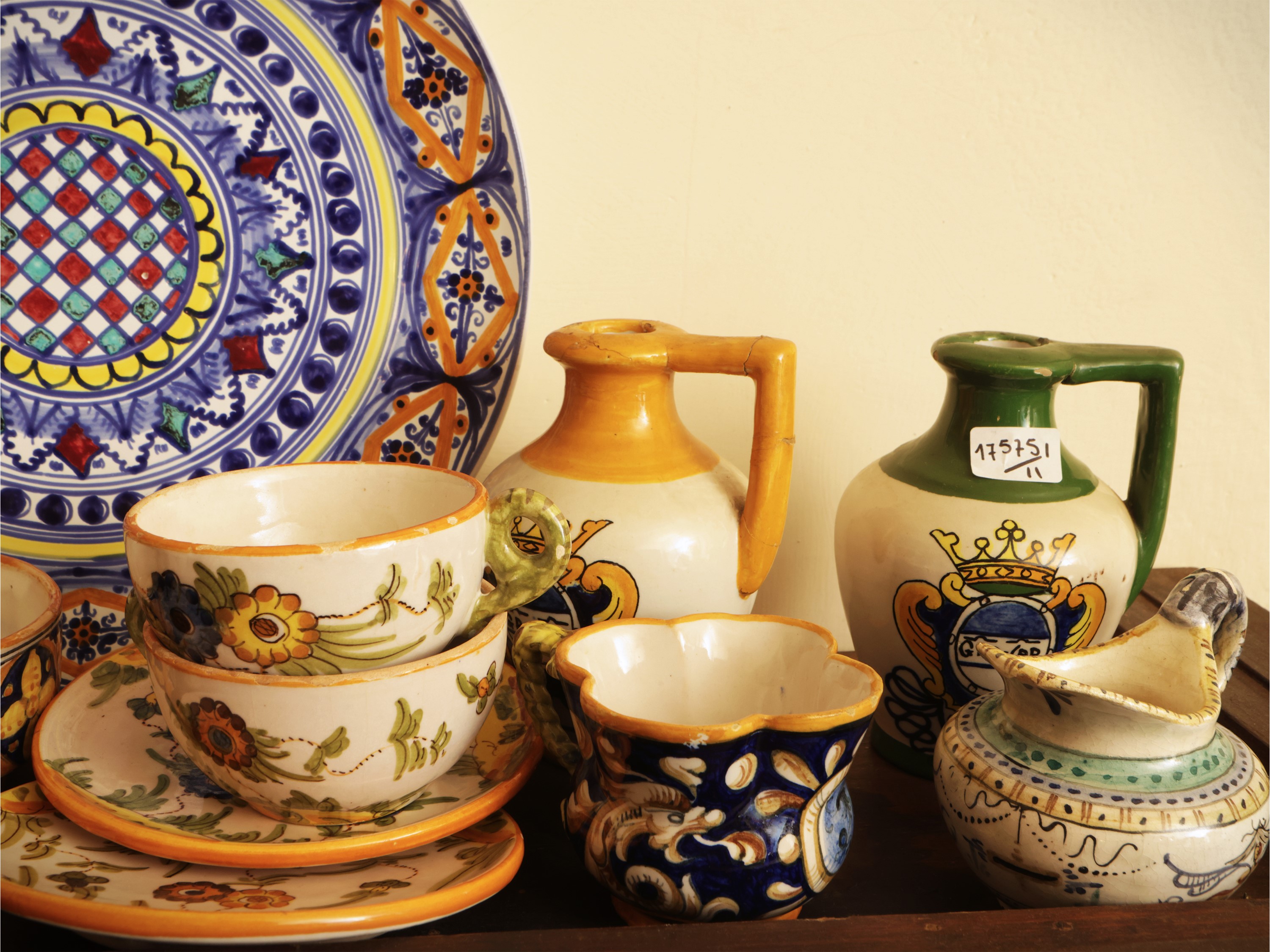 Lotto di ceramiche decorative per la tavola, XX secolo