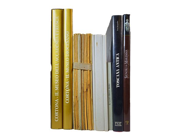 Raccolta di libri sulla Toscana