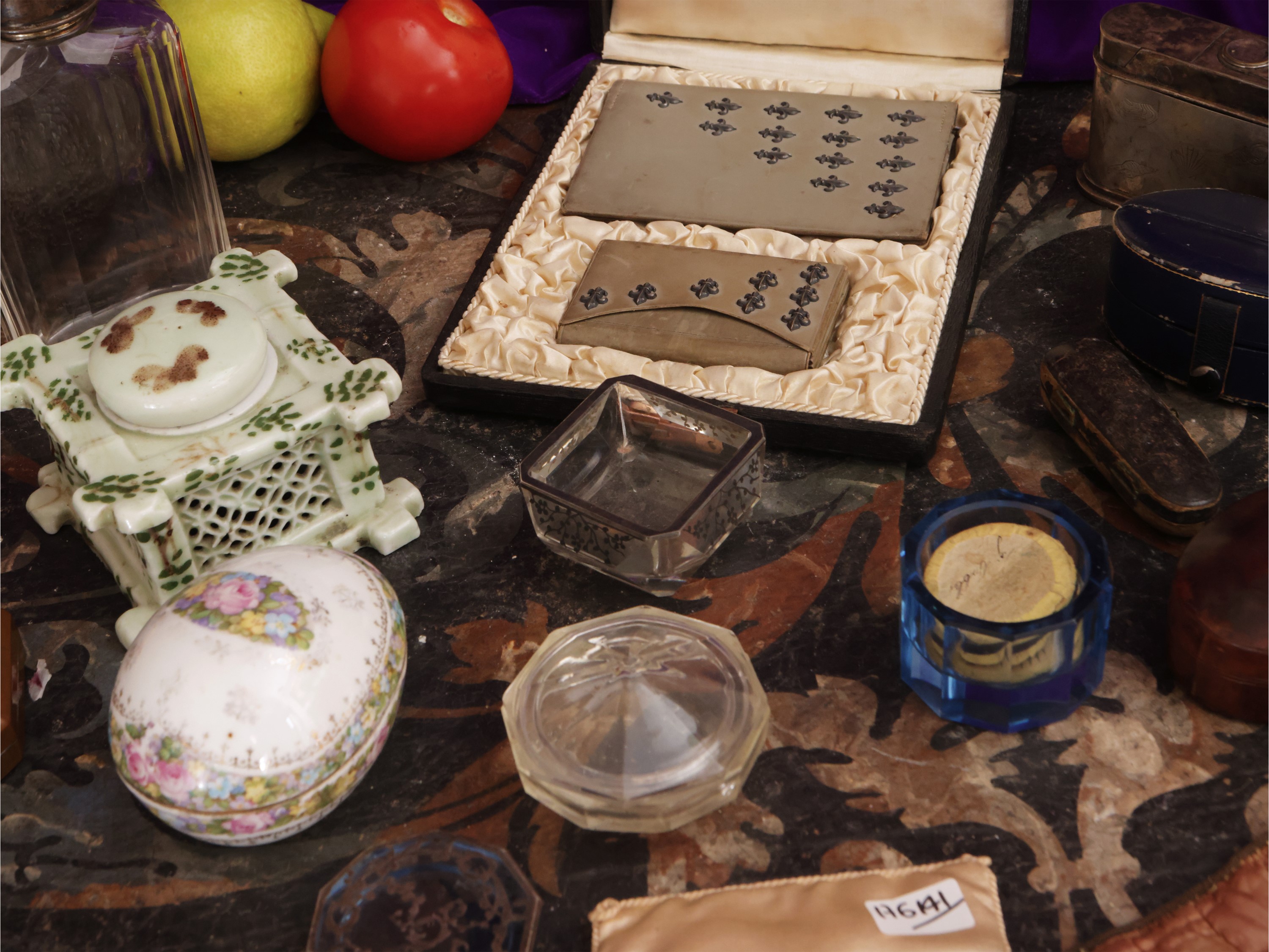 Collezione di galanterie d'epoca, XIX/XX secolo