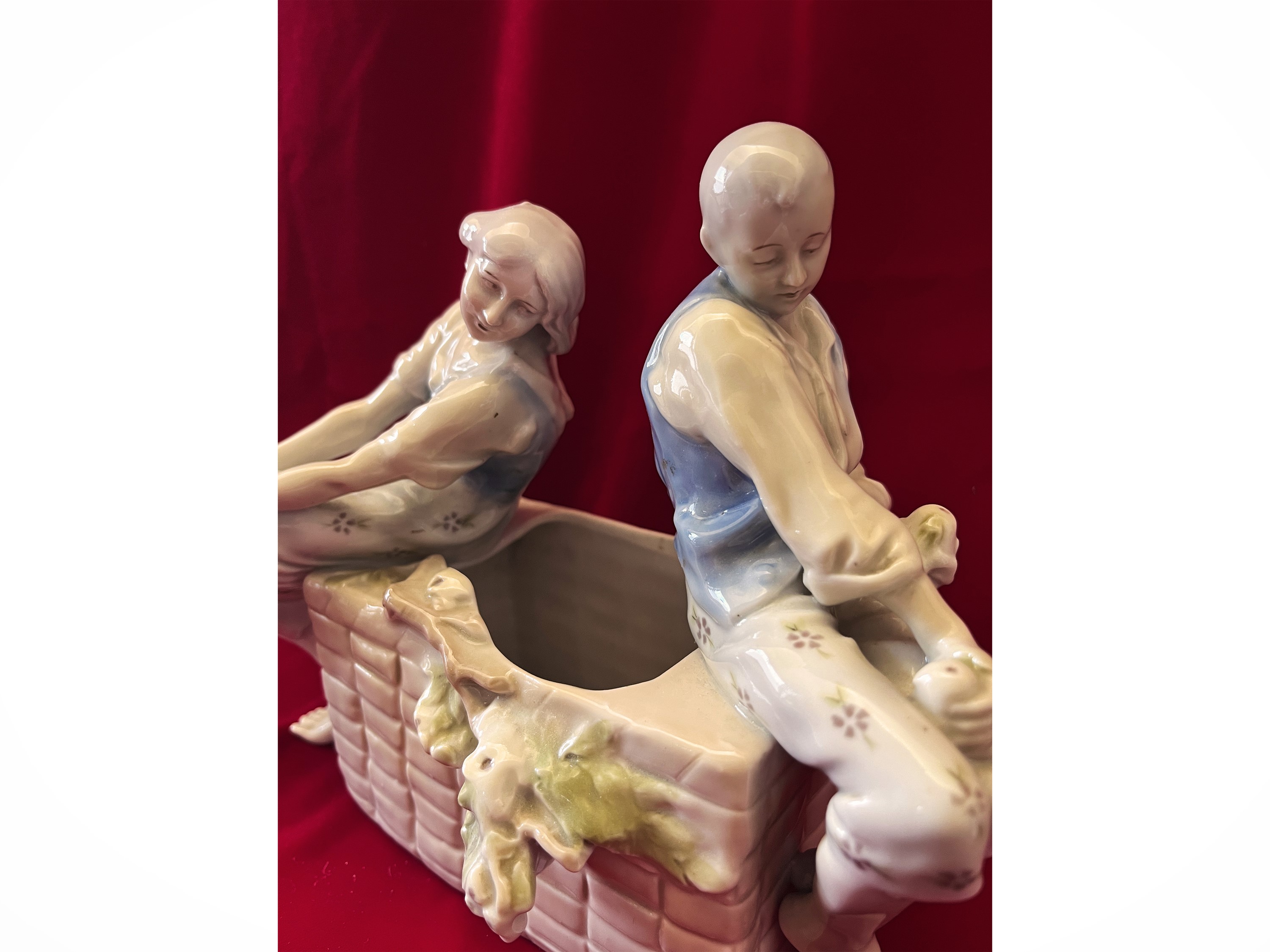 Lotto di Curiosità in Porcellana