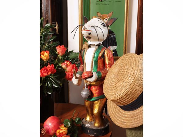Ethnic zoomorphic puppet