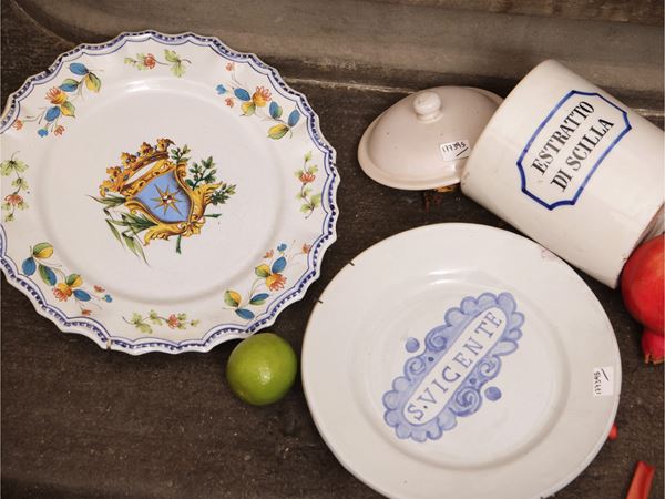 Collection of majolica and ceramics