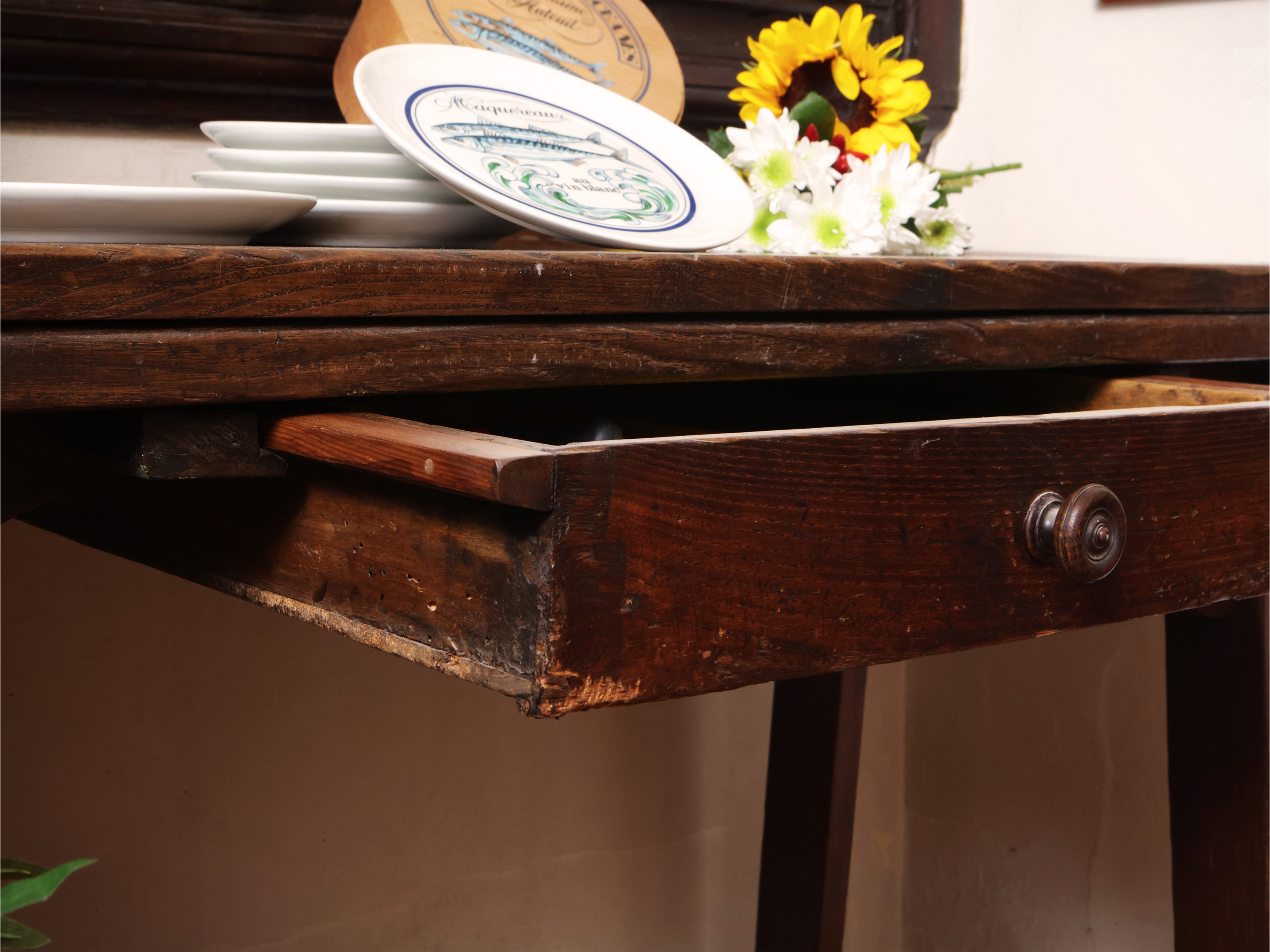 Tavolo rustico, castagno e rovere con design apribile