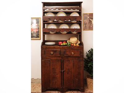 Credenza rustica, due corpi in legno tenero, XIX/XX secolo