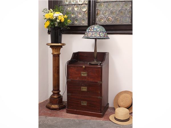 Stipper bedside table in sea -style mahogany