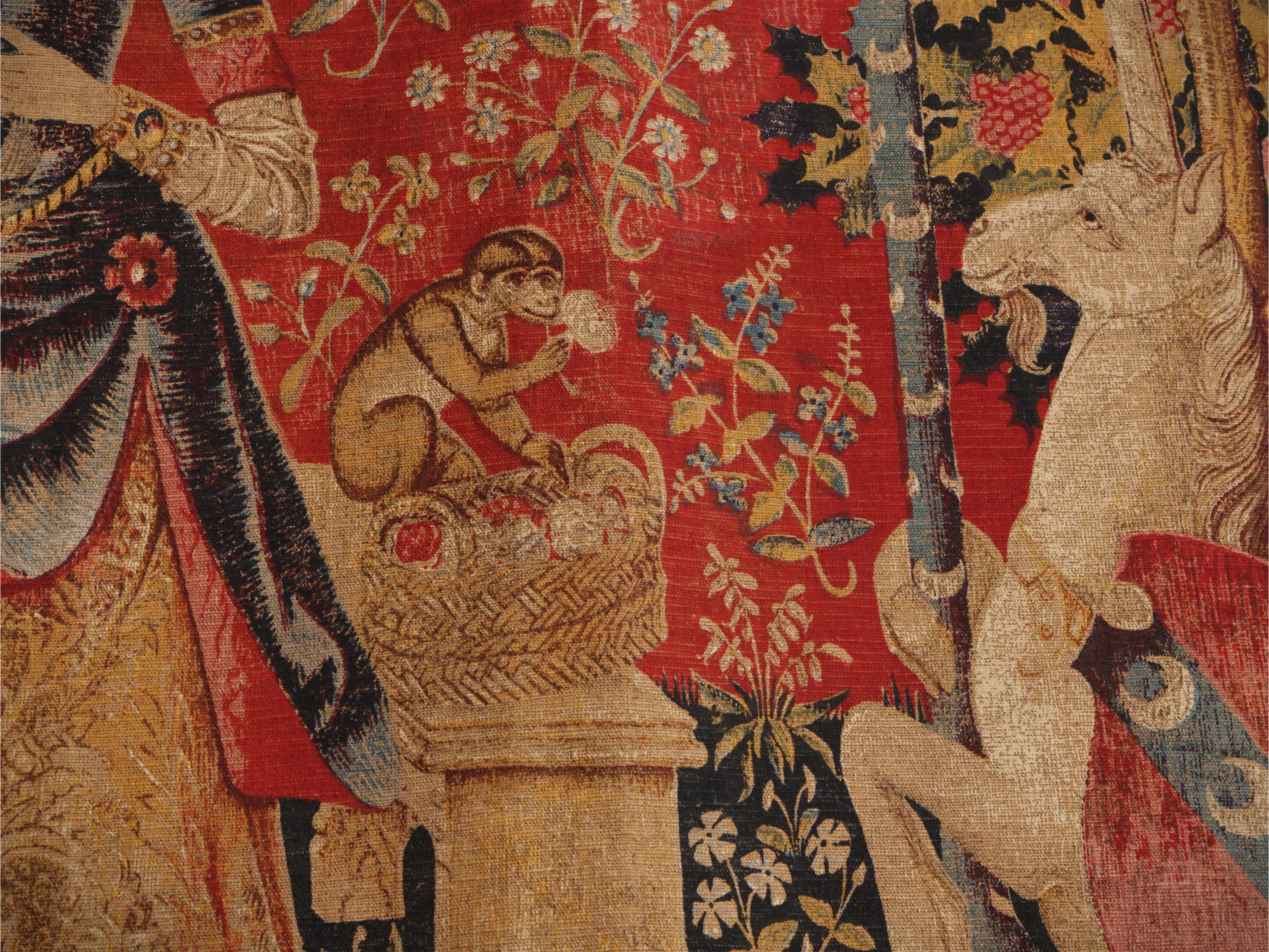 Pannello policromo, La dama e l'unicorno, XX secolo