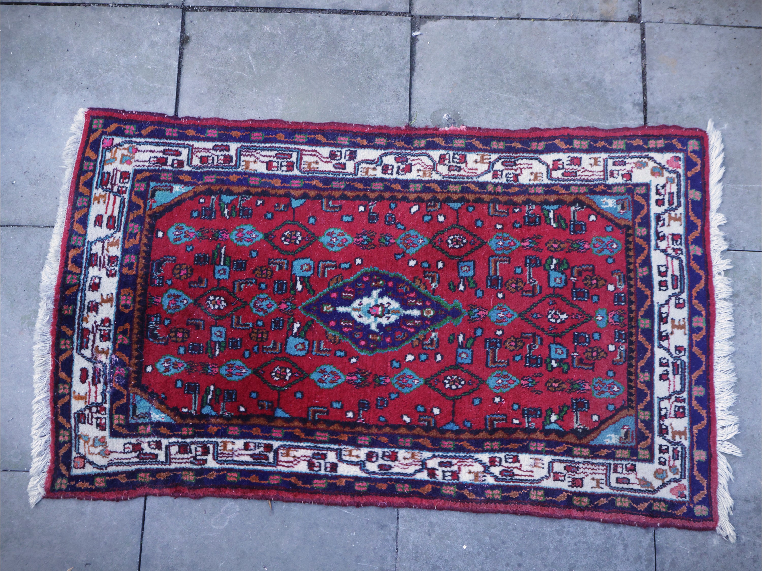Due tappeti persiani, manifattura antica, 140x89 cm e 83x139 cm