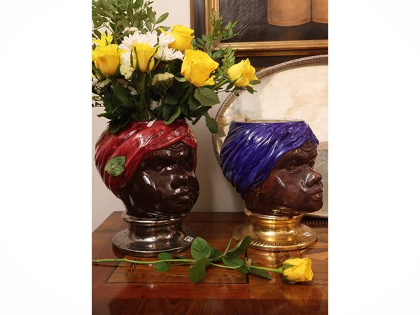 Pair of anthropomorphic vases in Este glazed ceramic