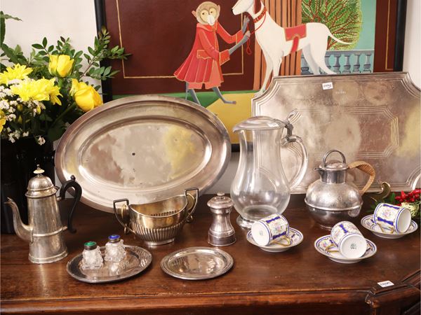 Miscellanea of accessories for the vintage table