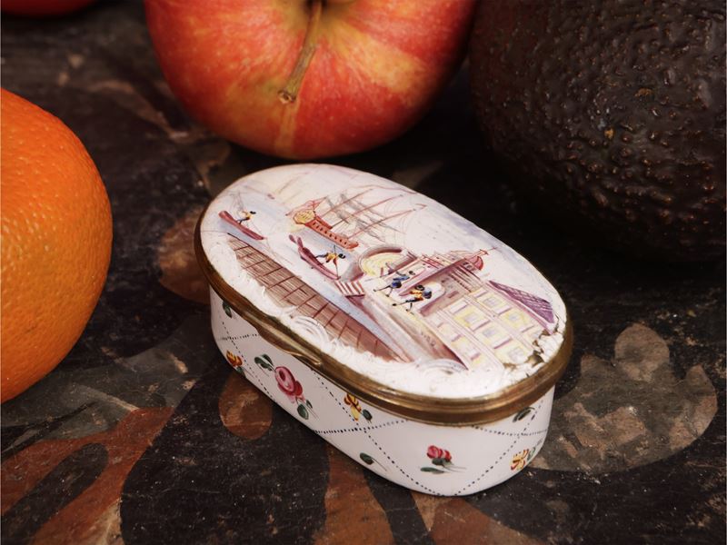 Tabacchiera in smalto