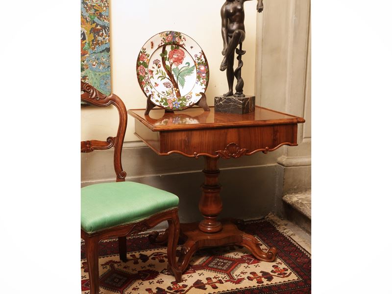 Tavolino da Lavoro Impiallacciato in Piuma di Noce