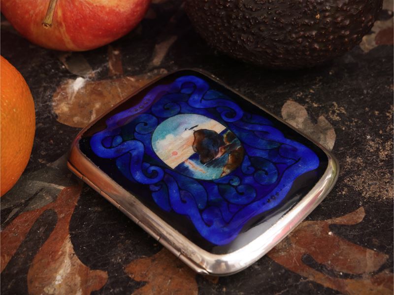 Portasigarette in argento 925 e smalti