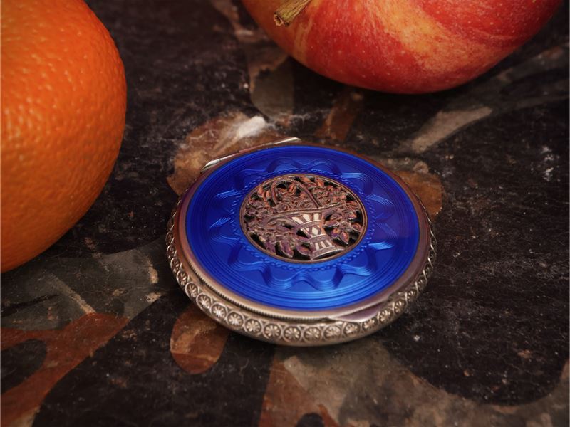 Portacipria da borsetta in argento 935 e smalto blu