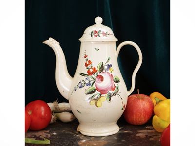 Caffettiera in maiolica, Bologna, XVIII secolo