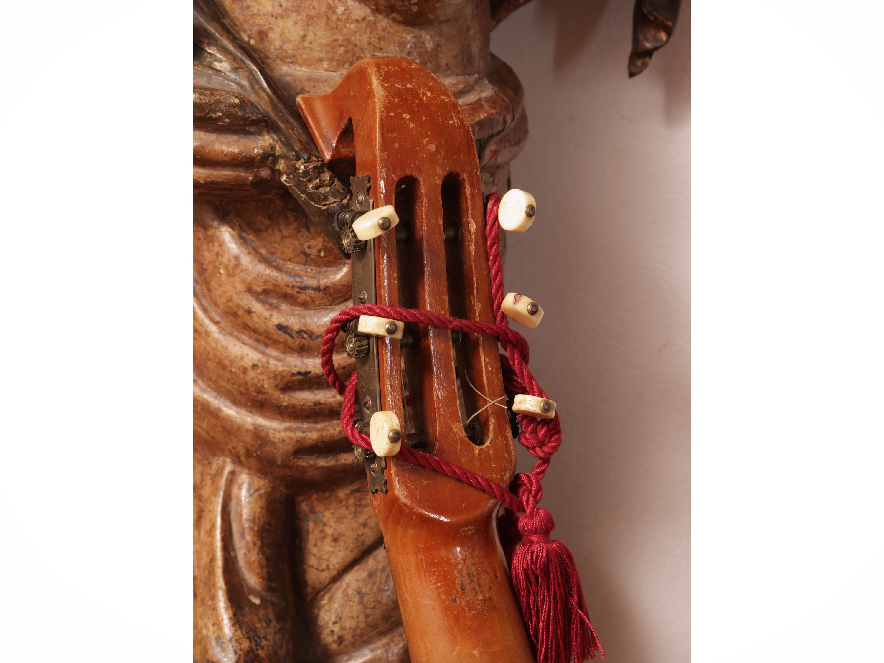 Liuto, Strumento musicale in legno