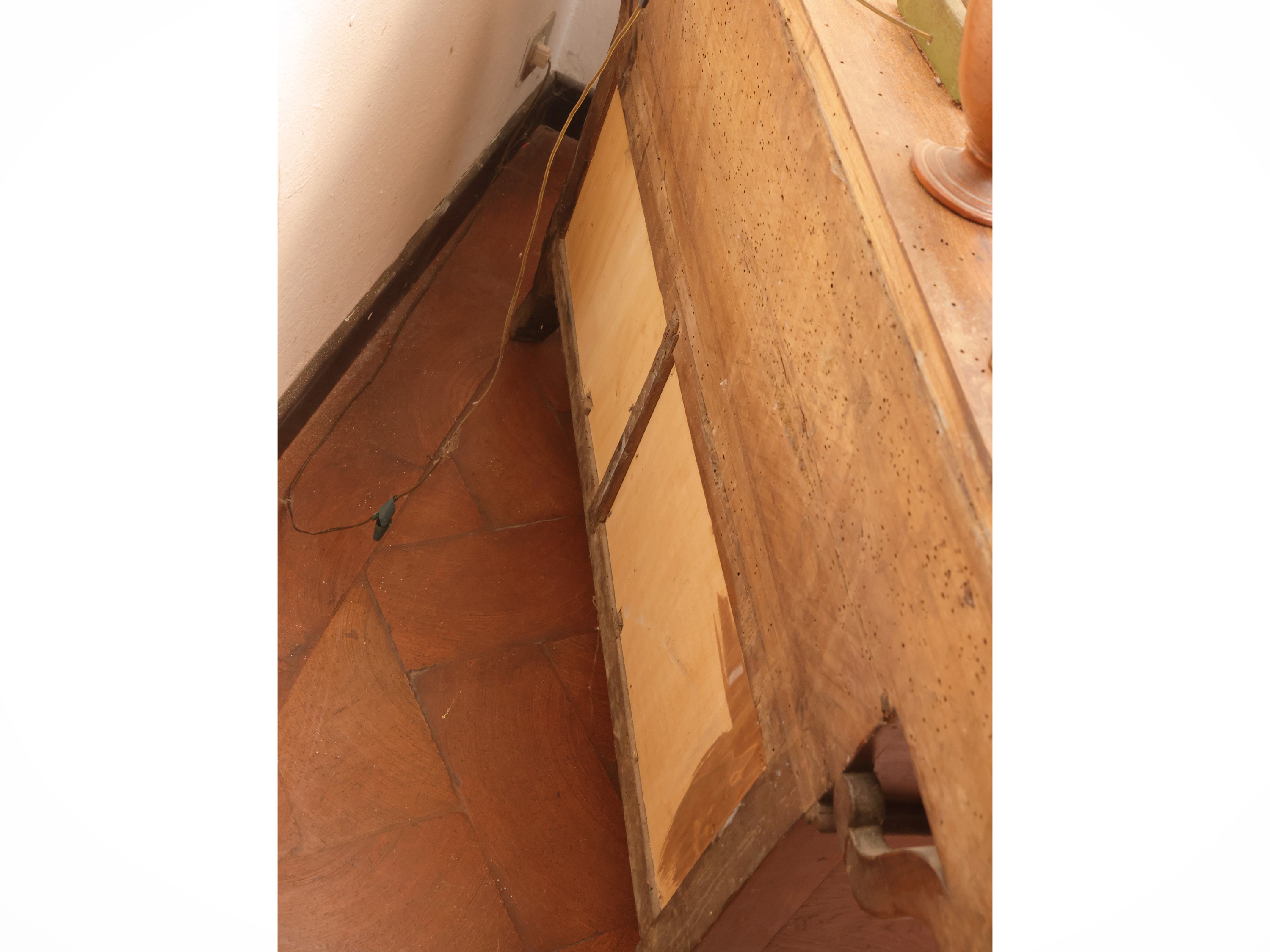 Credenza a madia rustica, legno tenero, XIX/XX secolo