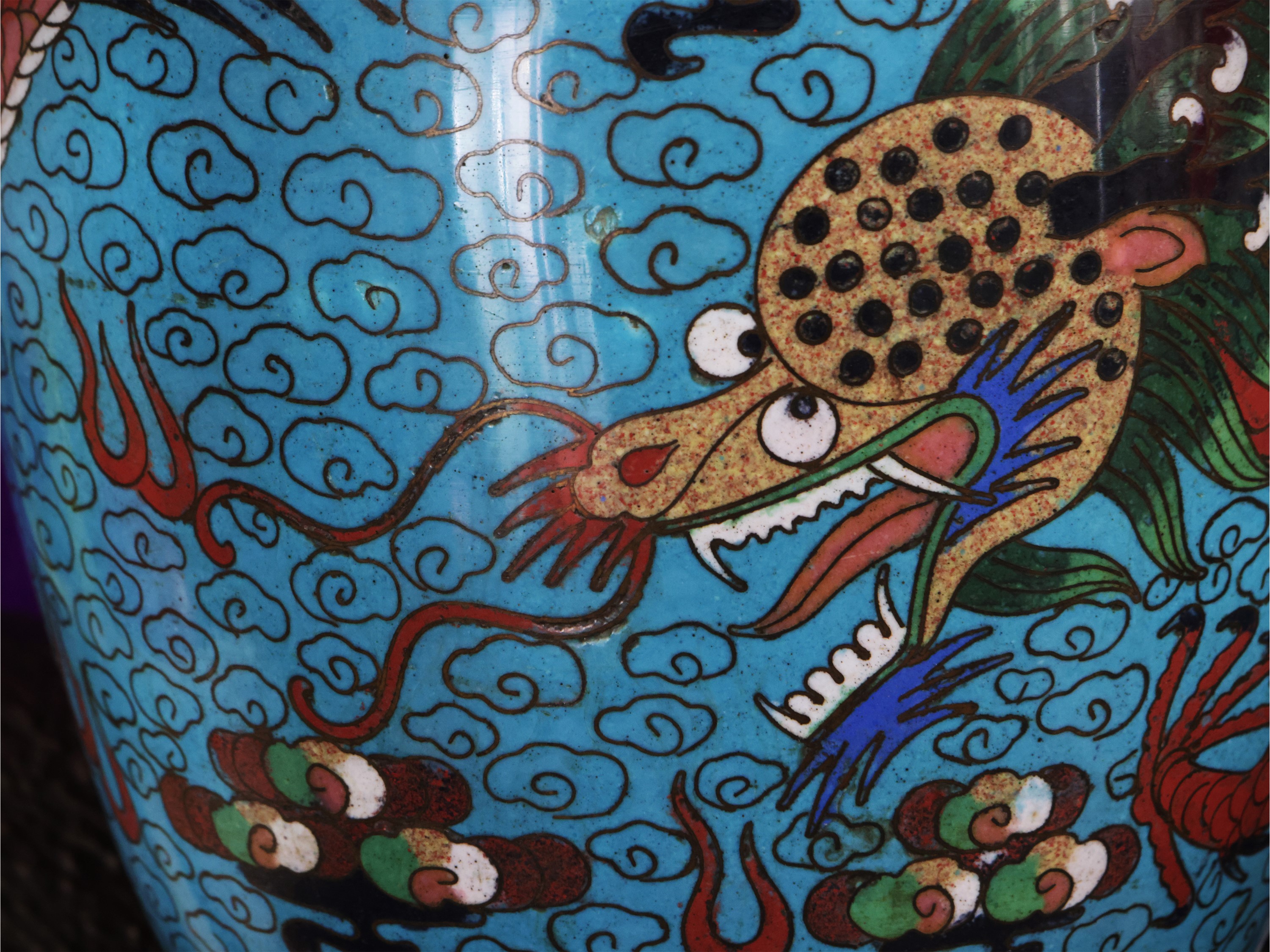 Coppia di Vasi in Smalto Cloisonnè