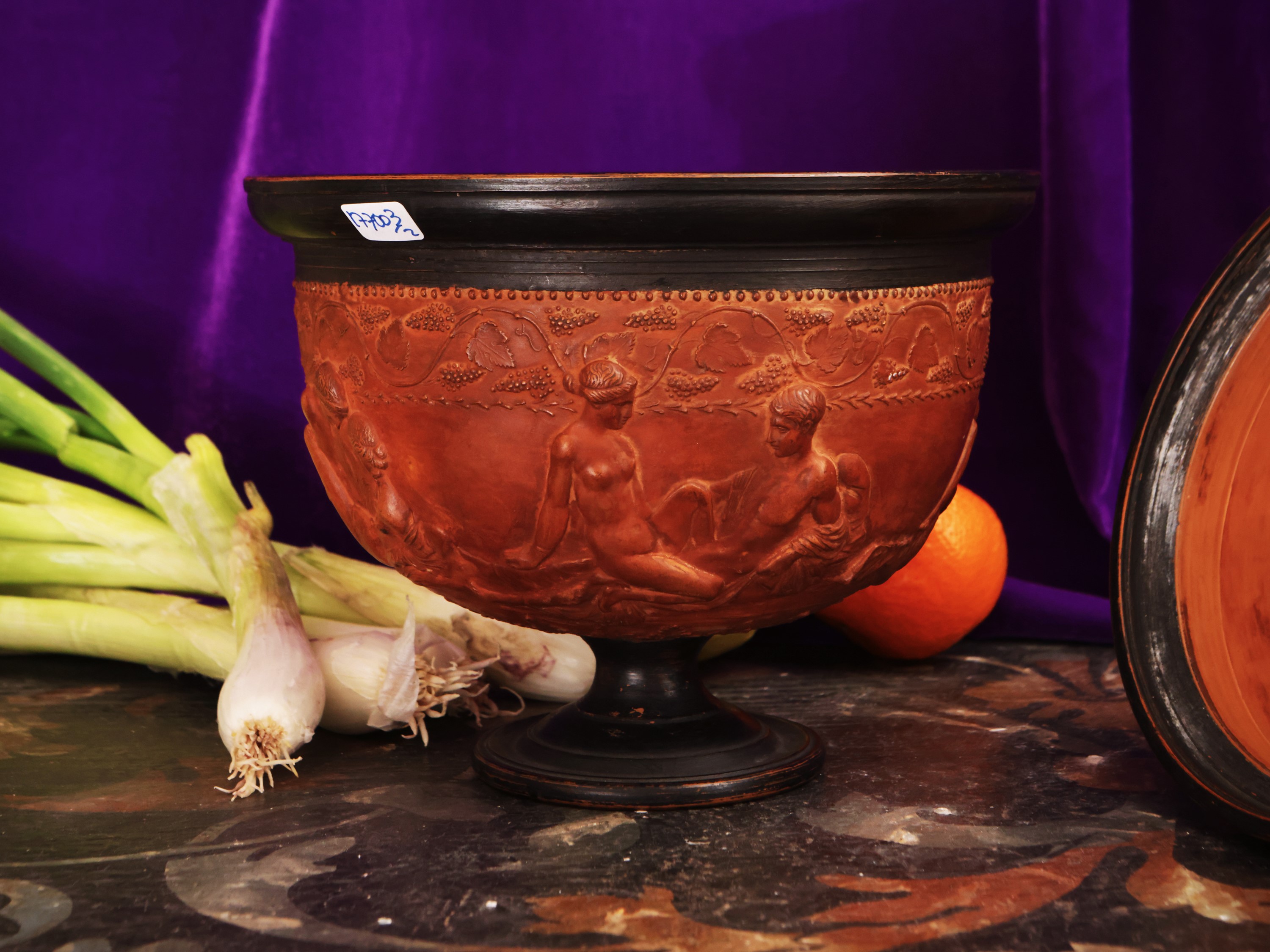 Due Coppe di Gusto Archeologico in Terracotta