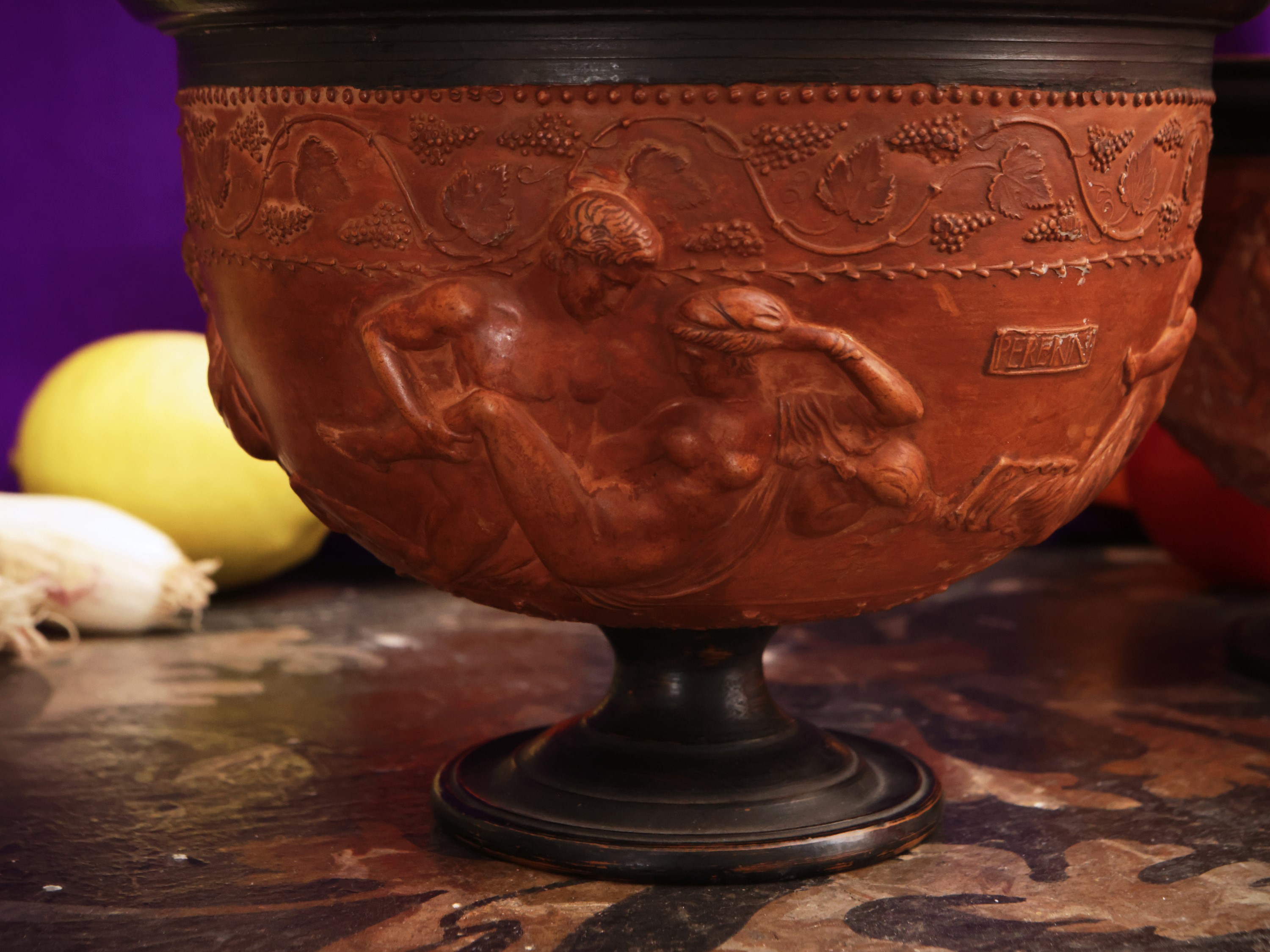 Due Coppe di Gusto Archeologico in Terracotta
