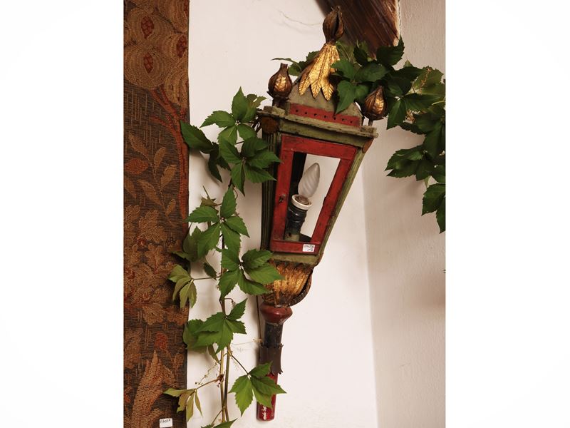 Coppia di lanterne da processione in tôle