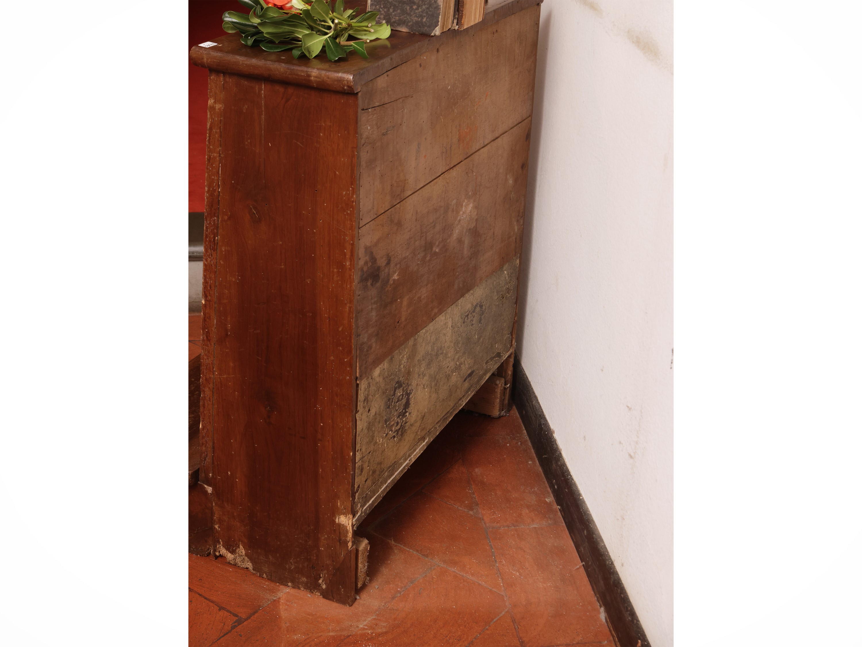 Credenzino rustico in noce, Inginocchiatoio XIX/XX secolo
