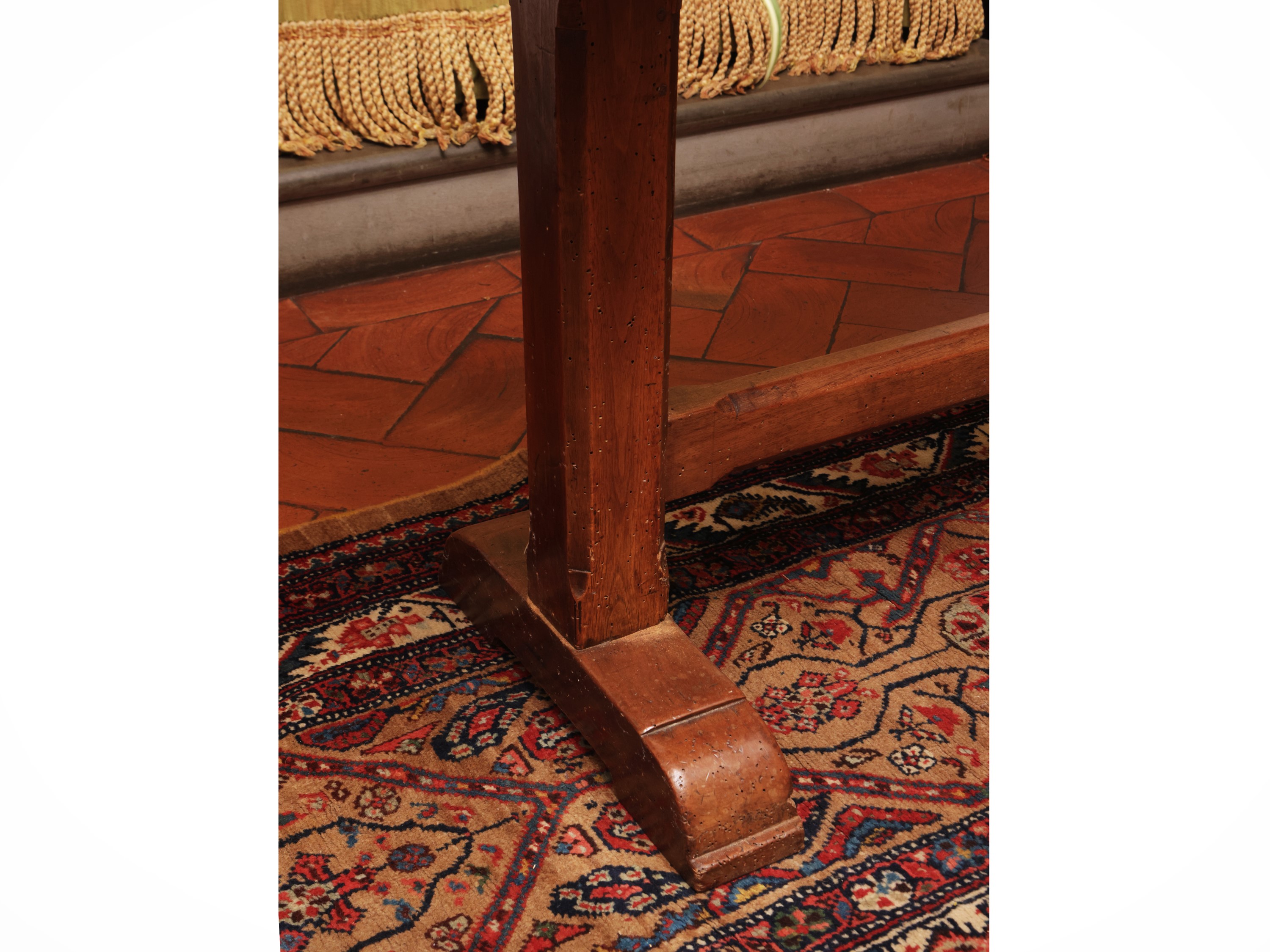 Tavolo rustico in noce a fratina, h cm 72x160x47