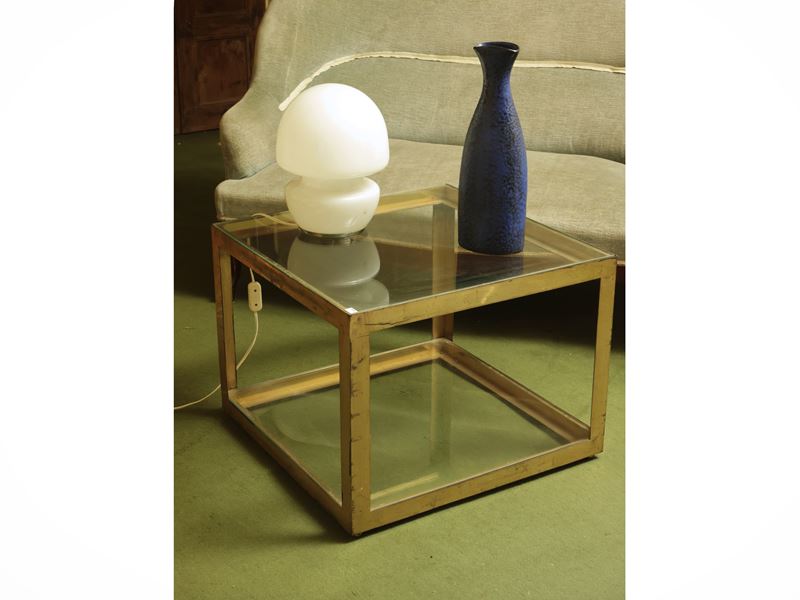 Tavolino da appoggio moderno in ottone e vetro, h cm 45x60x60