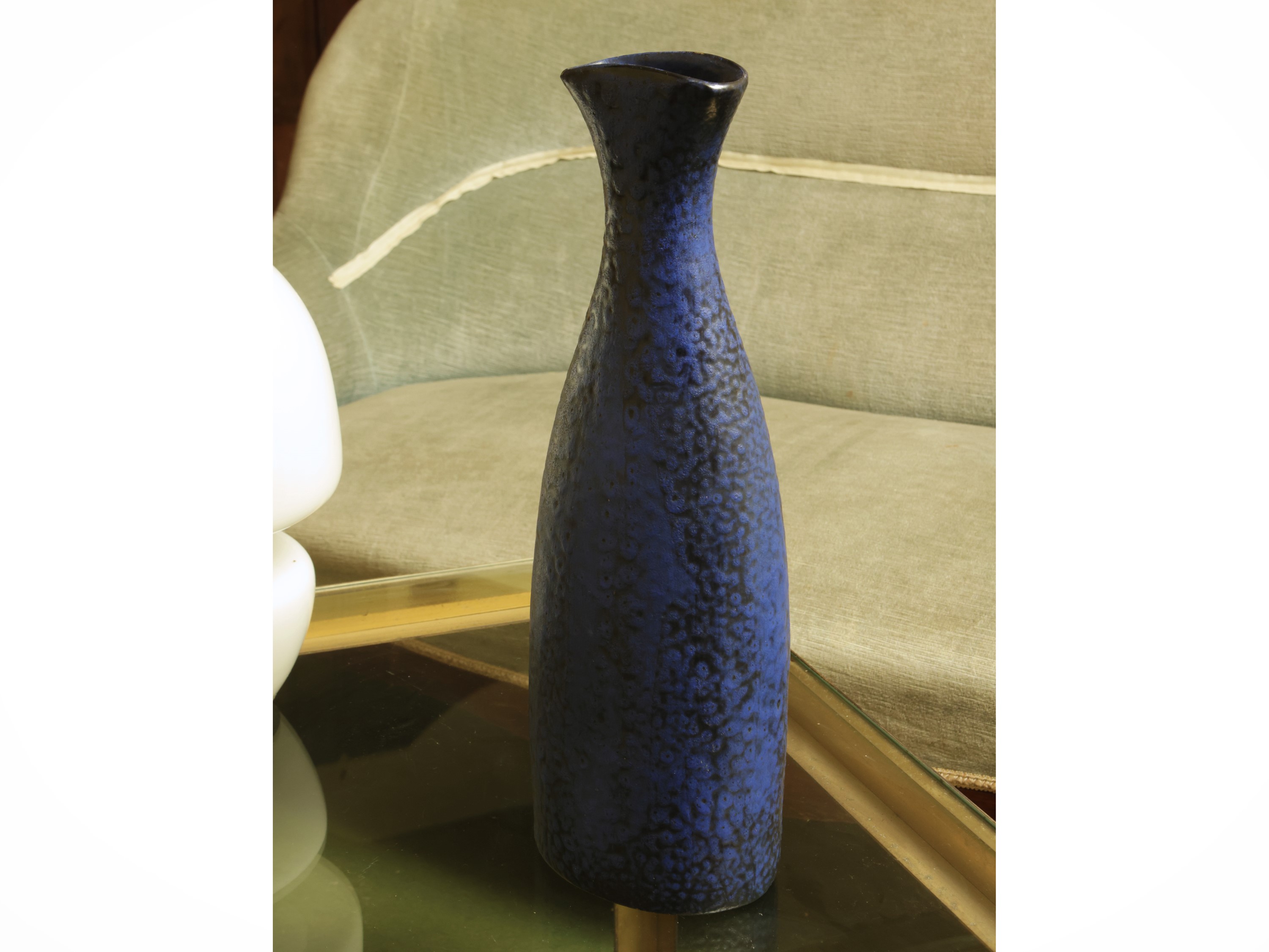 Tavolino da appoggio moderno in ottone e vetro, h cm 45x60x60