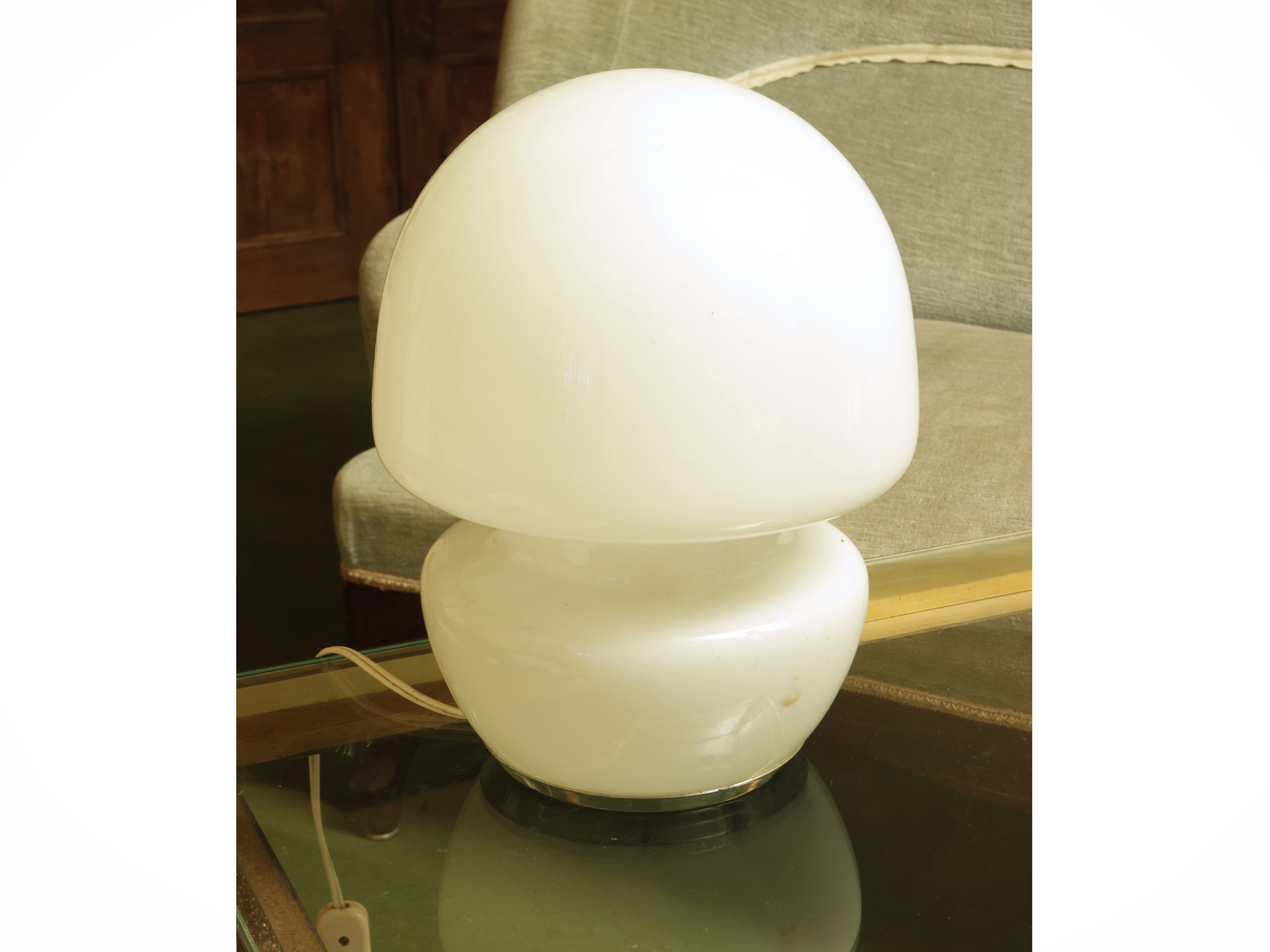 Tavolino da appoggio moderno in ottone e vetro, h cm 45x60x60