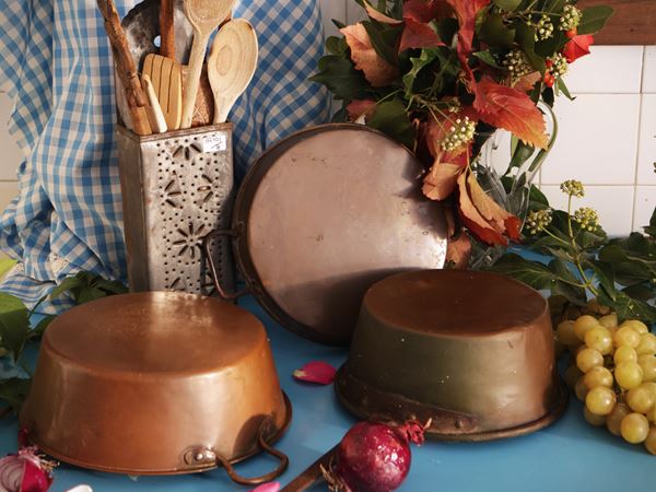 Miscellany of rustic accessories