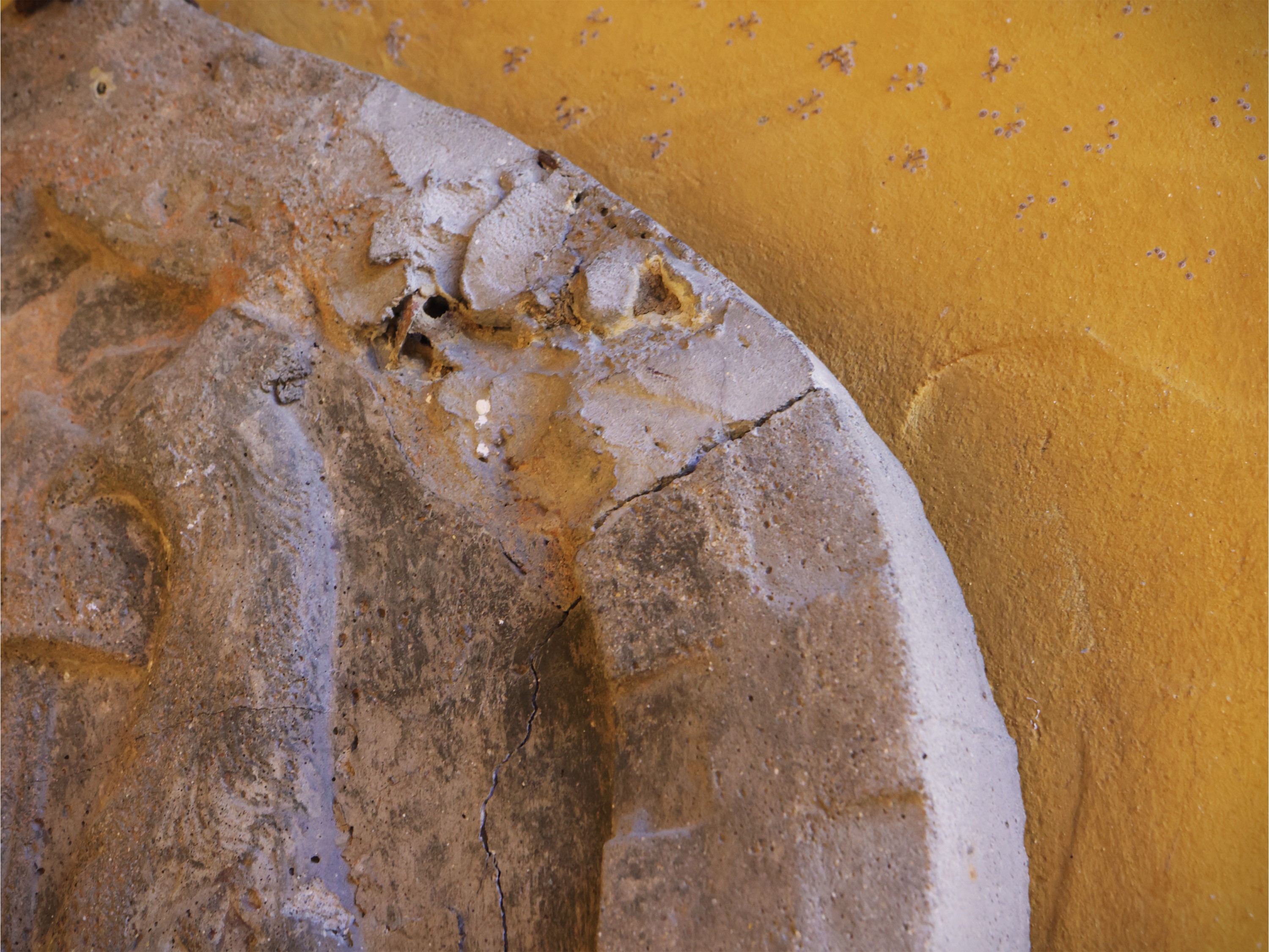 Placca in materiale composito