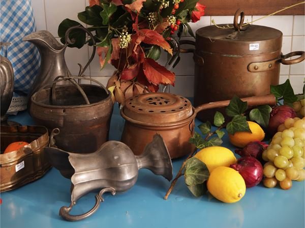 Rustic accessories in copper and pewter