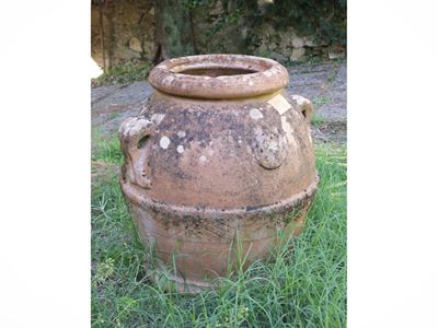 Due orcetti in terracotta, h cm 42 e h cm 58