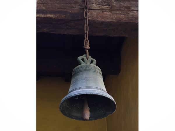 Bronze bell, 1555  - Auction Florentine style: from a villa in Settignano to Maria Teresa Colonna's retreat - Maison Bibelot - Casa d'Aste Firenze - Milano