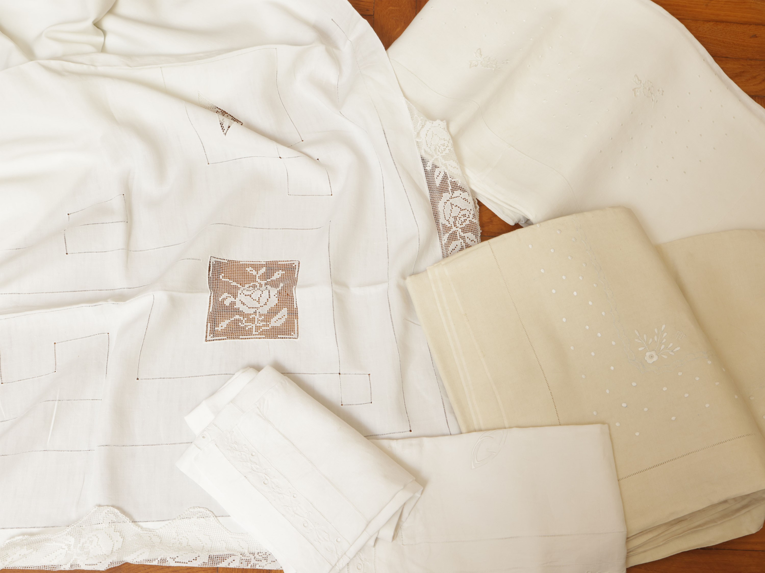 Assortimento di Biancheria per la Casa
