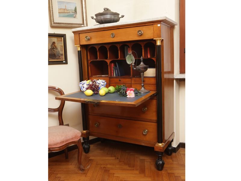 Secretaire Impiallacciato in Ciliegio