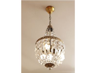 Piccolo Lampadario in Tole Dorata