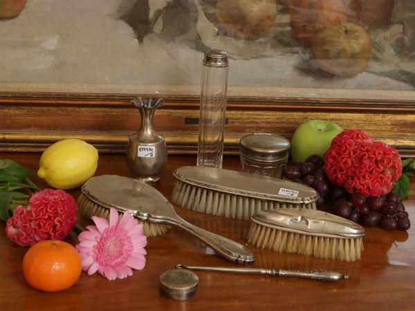 Lot of furnishing accessories
