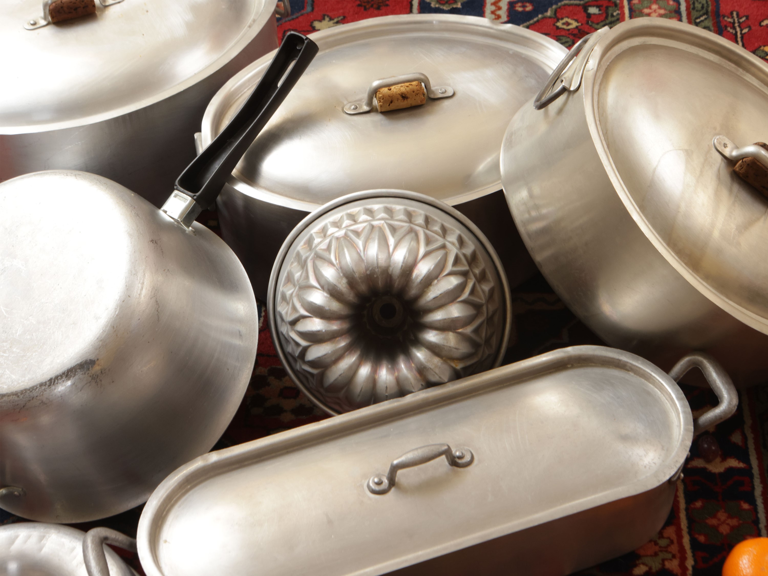 Assortimento di Pentole e Tegami in Alluminio